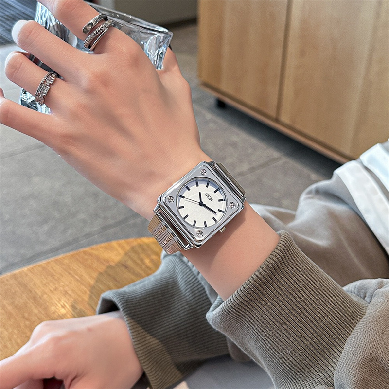 Minimalist, Şık, Eşsiz Kare Ka - Luxury Watch Gift For Her incelemesi ve fiyatı